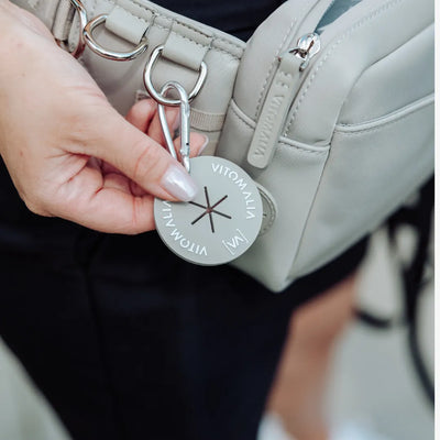 Kotbeutelhalter mit Karabiner für volle Kotbeutel in Grau – 3er-Set